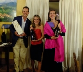 Premio il Mosnel QdE 2012 - Giulio e Lucia Barzan con la vincitrice Laura Ferrario 